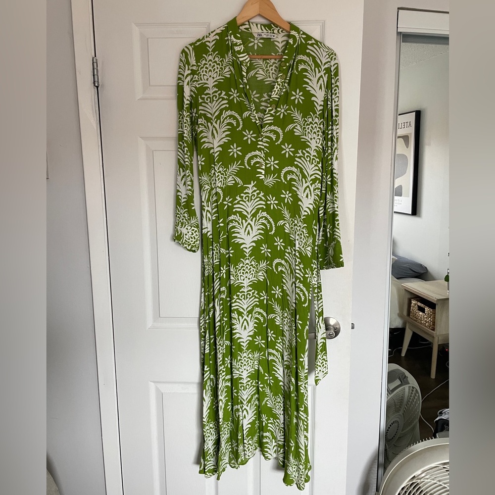 Zara green long sleeve maxi dress